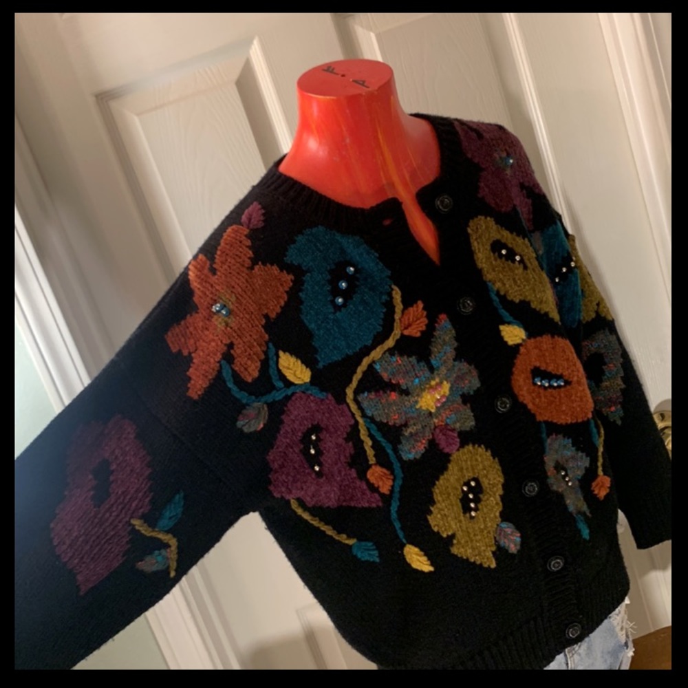 VINTAGE Floral Chunky Kawaii Adorable Show Stopper Cardigan Sweater - Picture 10 of 17